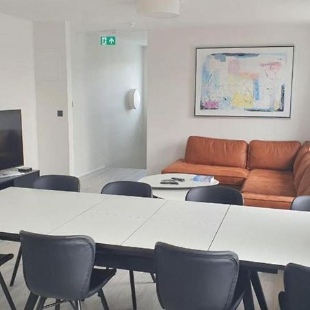 Húsavík Post-Plaza Guesthouse מראה חיצוני תמונה