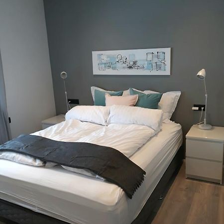 Húsavík Post-Plaza Guesthouse מראה חיצוני תמונה