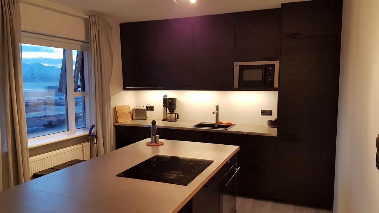 Húsavík Post-Plaza Guesthouse מראה חיצוני תמונה