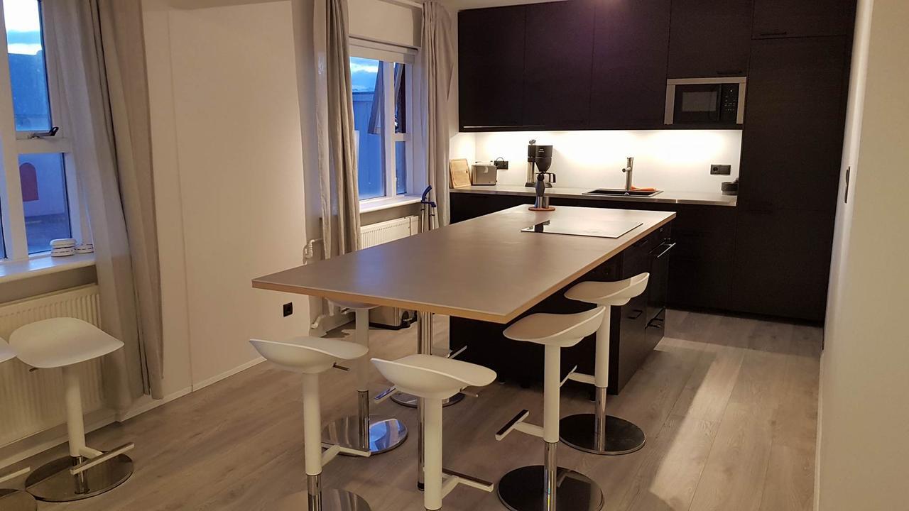 Húsavík Post-Plaza Guesthouse מראה חיצוני תמונה