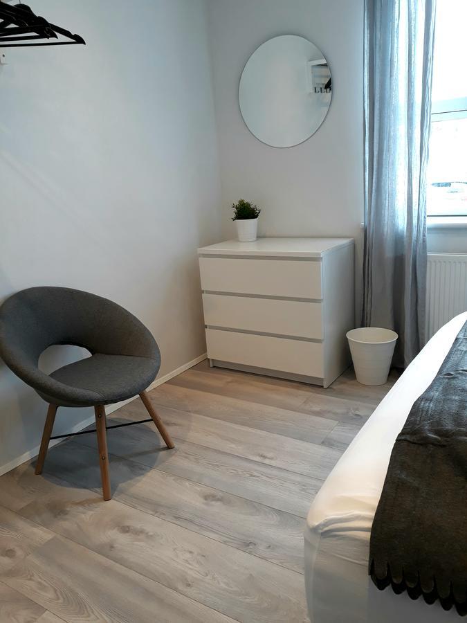 Húsavík Post-Plaza Guesthouse מראה חיצוני תמונה