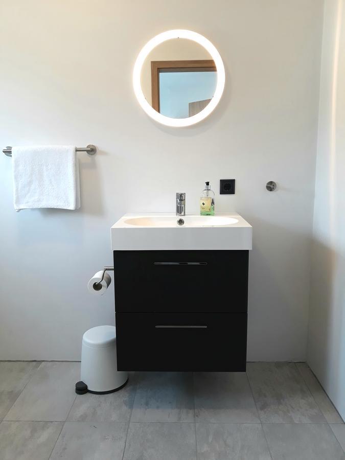 Húsavík Post-Plaza Guesthouse מראה חיצוני תמונה